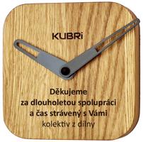 KUBRi 0039 - nástěnné dubové hodiny s vlastním gravírováním